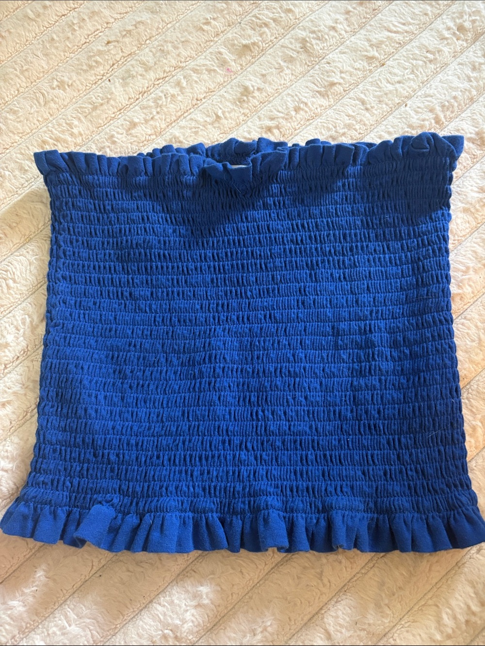 ✨3/25 H&M royal blue tube top